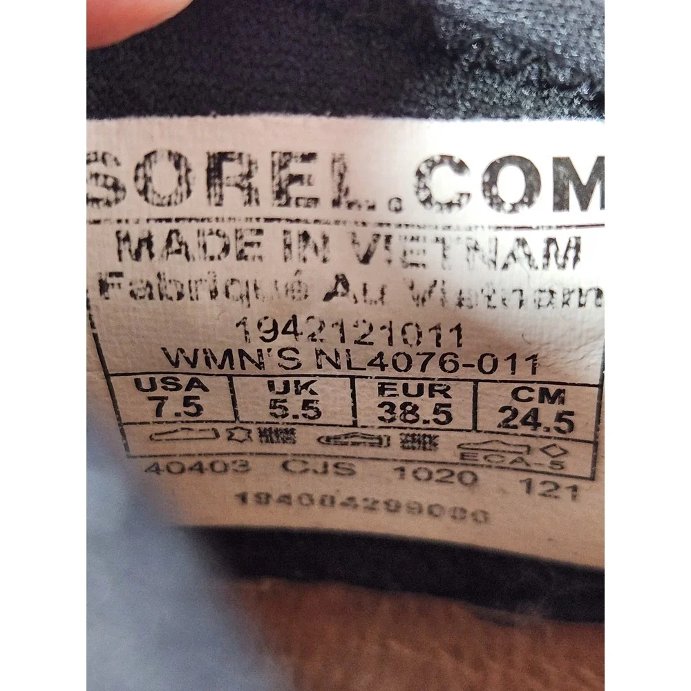 Sorel Kinetic Impact Strap Womens 7.5 Black Yellow NL4076-011 Sneakers